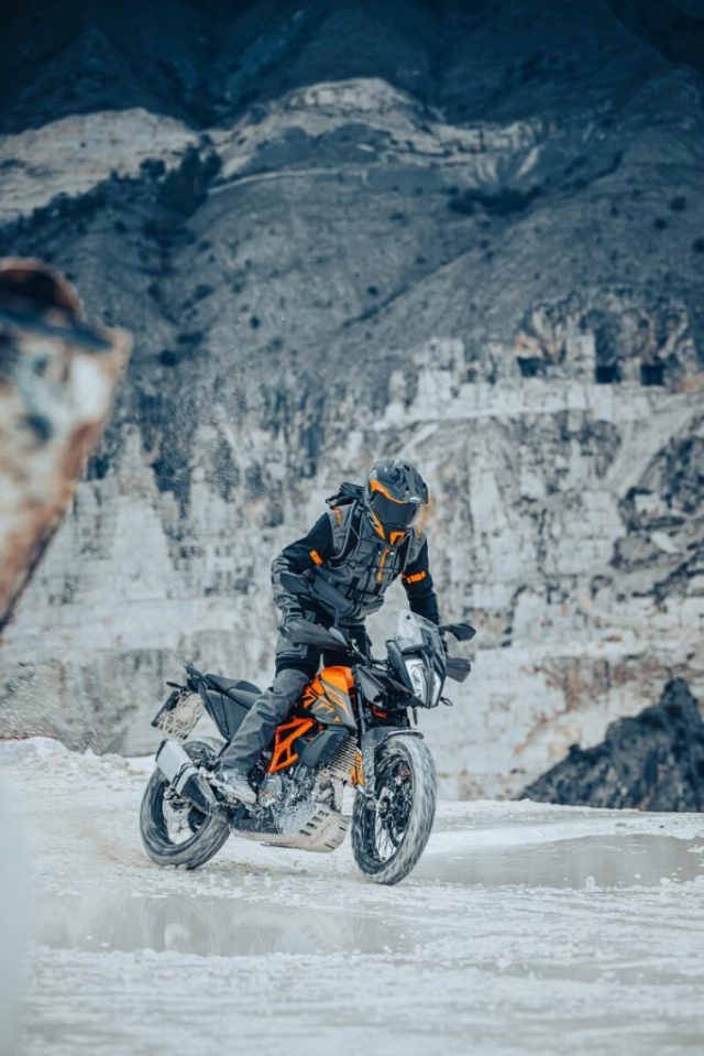 Ktm 390 adventure 2023 ra mắt phiên bản bánh căm và hệ thống treo có thể điều chỉnh