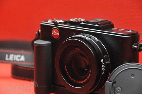 Leica lặng lẽ ra mắt d-lux 5 tại photokina