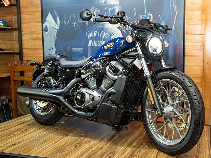 Loạt xe harley-davidson bản kỷ niệm 120 năm đã có mặt tại việt nam