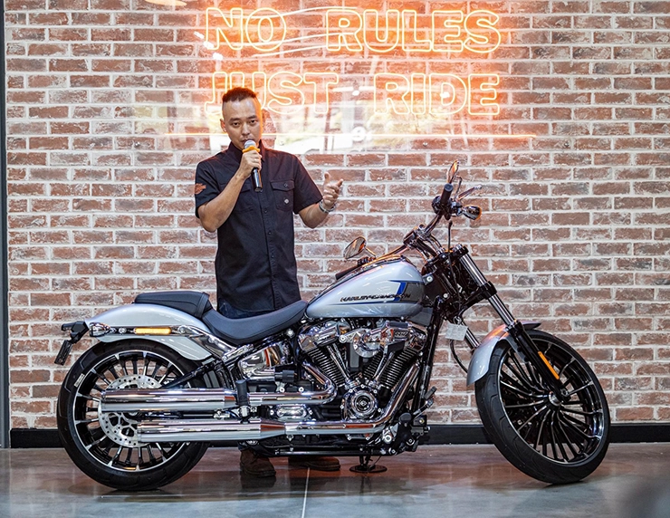 Loạt xe harley-davidson bản kỷ niệm 120 năm đã có mặt tại việt nam