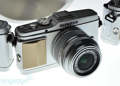 Ngắm máy ảnh mirrorless của olympus