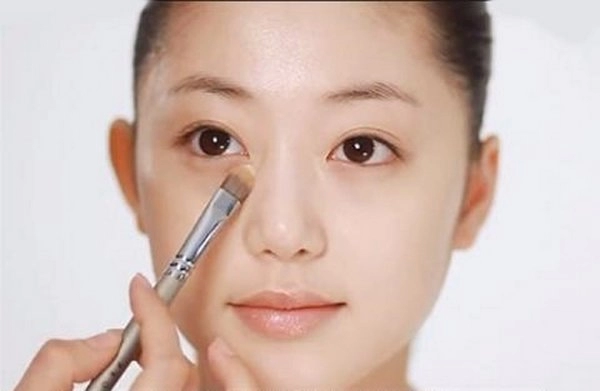 Vốn xinh biết bao nhiêu nữ ca sĩ hàn khiến fan khóc thét với màn tự make-up sương sương