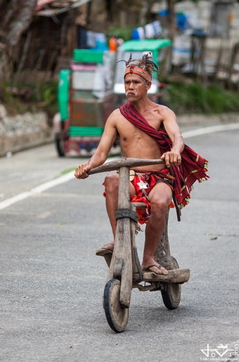 Cuộc đua scooter siêu nguyên thủy