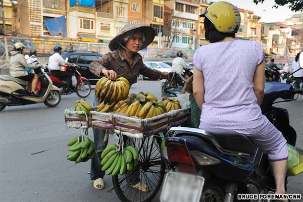 Sinh hoạt trên xe máy thói quen của người việt