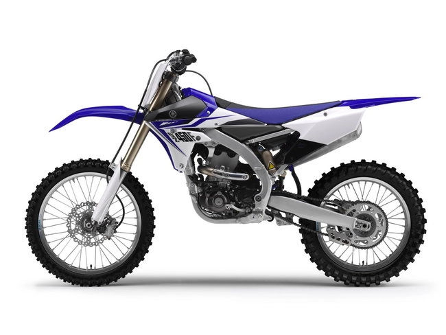 Valentino rossi trổ tài cùng mẫu môtô địa hình yz450f 2014