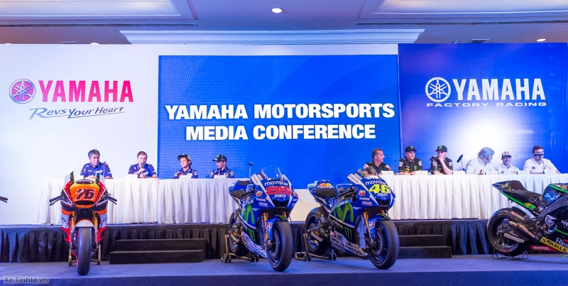 Yamaha m1 2015 và r25 2015 cùng xuất hiện tại malaysia