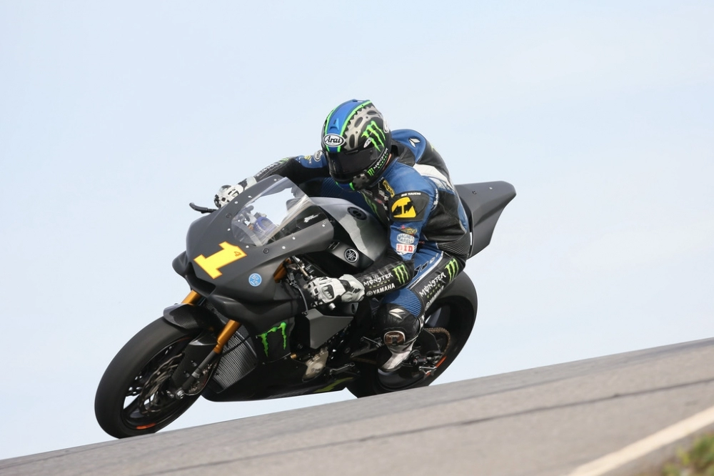 Yamaha quay lại đường đua wsbk năm 2016