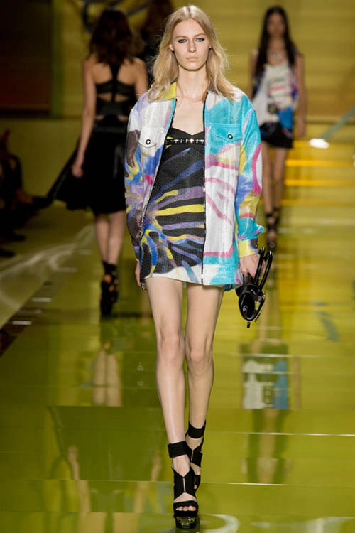 Bst versace 2014 sắc đen chủ đạo