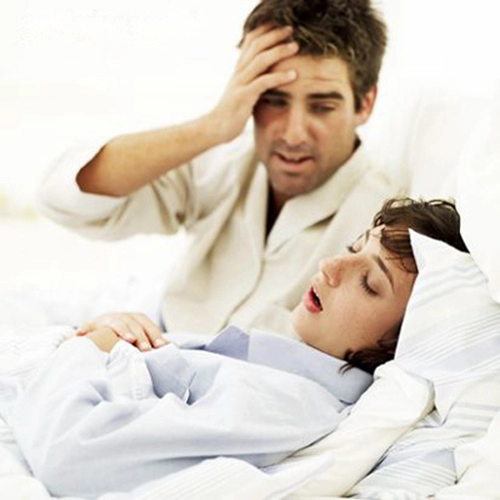 Có người chồng ngáy vợ già nhanh hơn