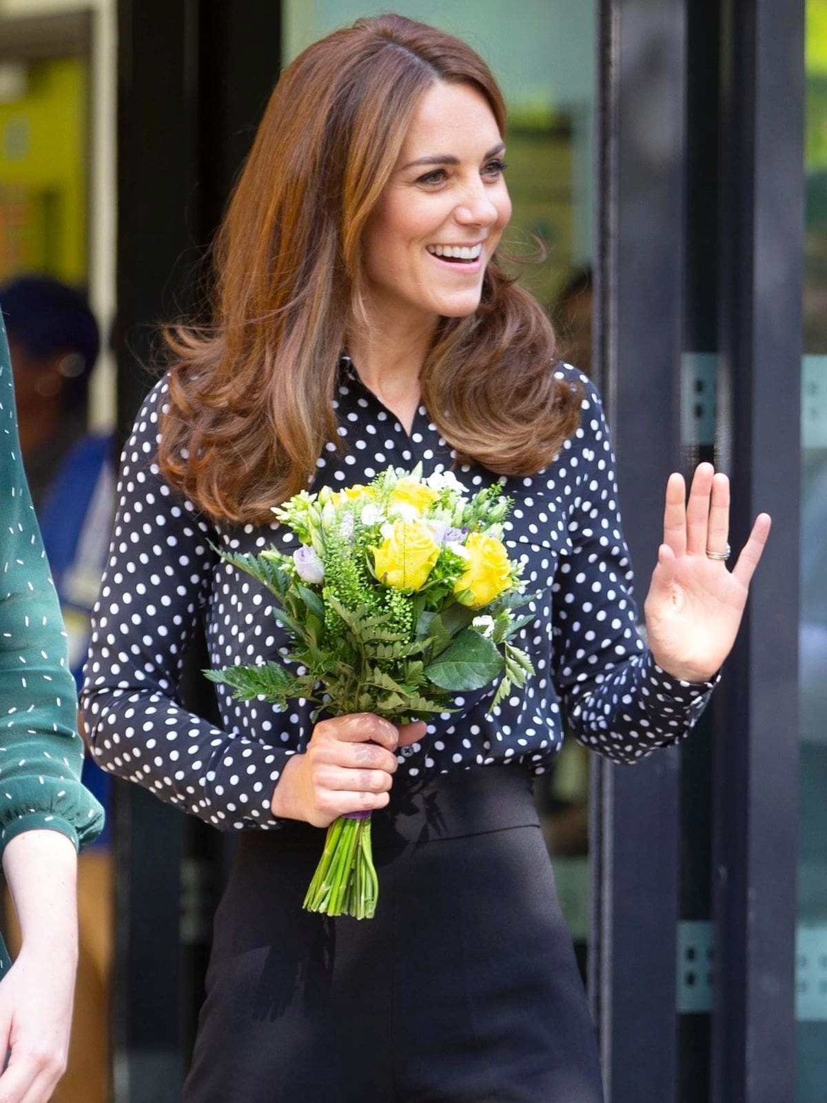 Diện chiếc quần culottes bình dân vài trăm ngàn kate middleton không làm mất đi phong cách quý phái