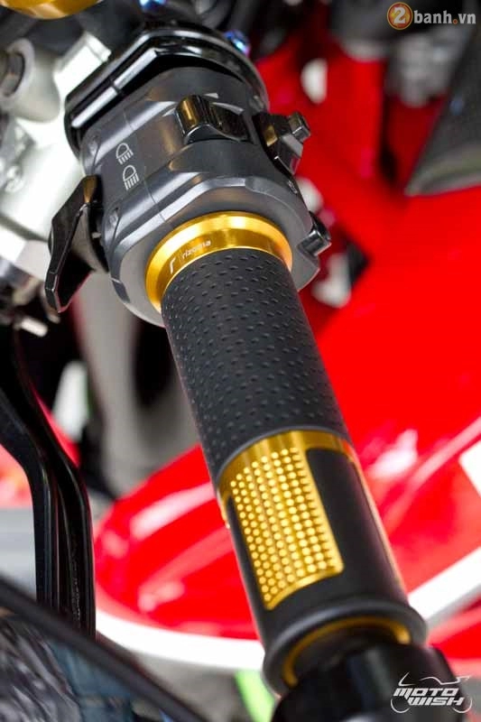 Ducati hypermotard 1100 evo sp với bản độ đầy sang chảnh