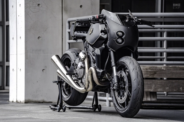 Ducati monster độ cafe racer vô cùng ấn tượng của rough crafts