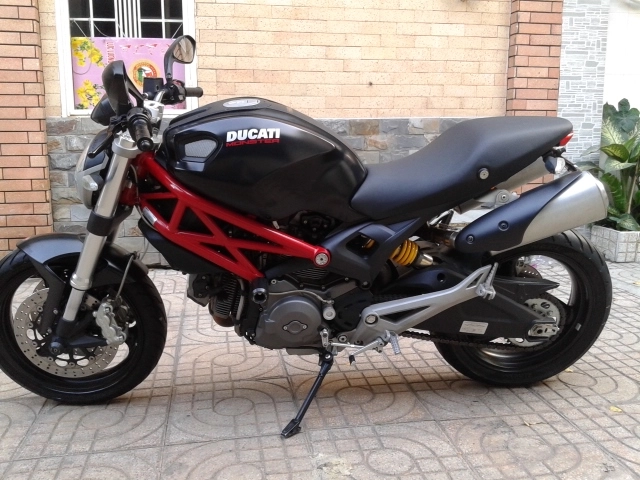 Ducati monster nhập khẩu