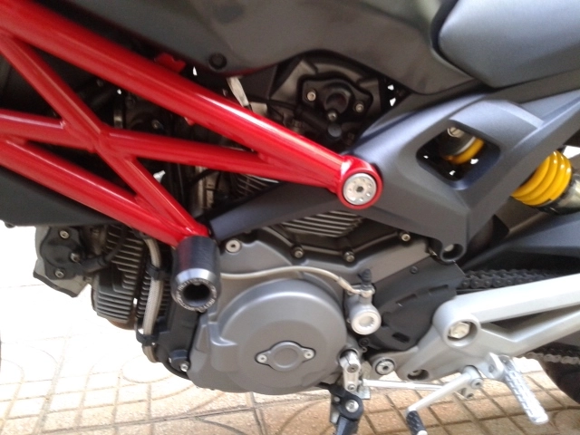 Ducati monster nhập khẩu