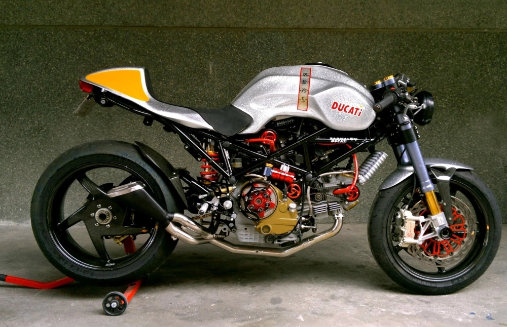 Ducati s2r 1000 độ phong cách cafe racer
