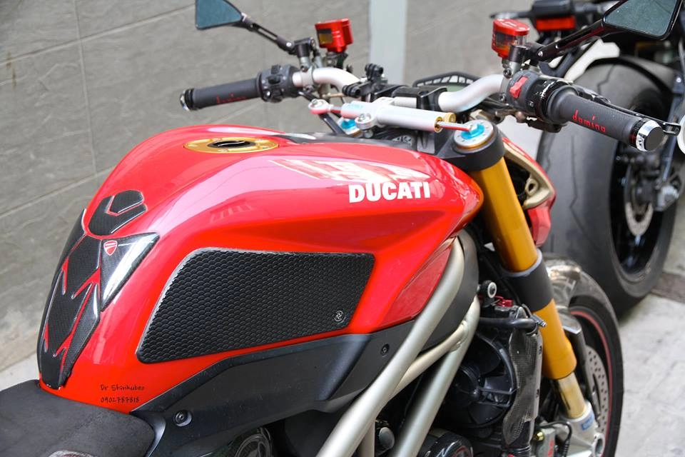 Ducati street fighter s hầm hố với bản độ đầy đủ đồ chơi khủng