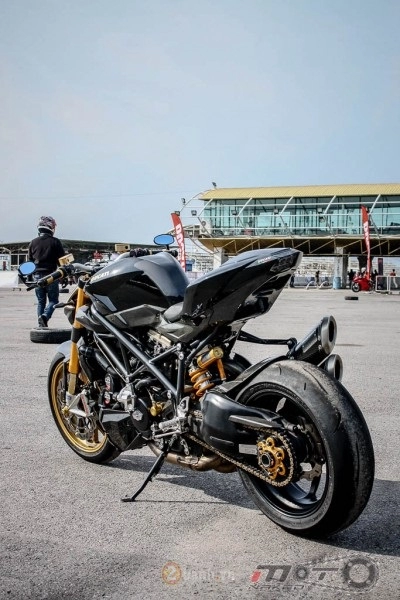 Ducati streetfighter trong bản độ siêu khủng đến từ thái