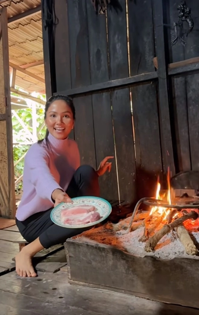 hoa hậu nghèo nhất việt nam về nhà làm món ăn dân dã mà lạ với đậu thốt lên cực tốn cơm