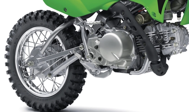 Kawasaki tung ra mẫu xe côn tay 110cc không dành cho số đông