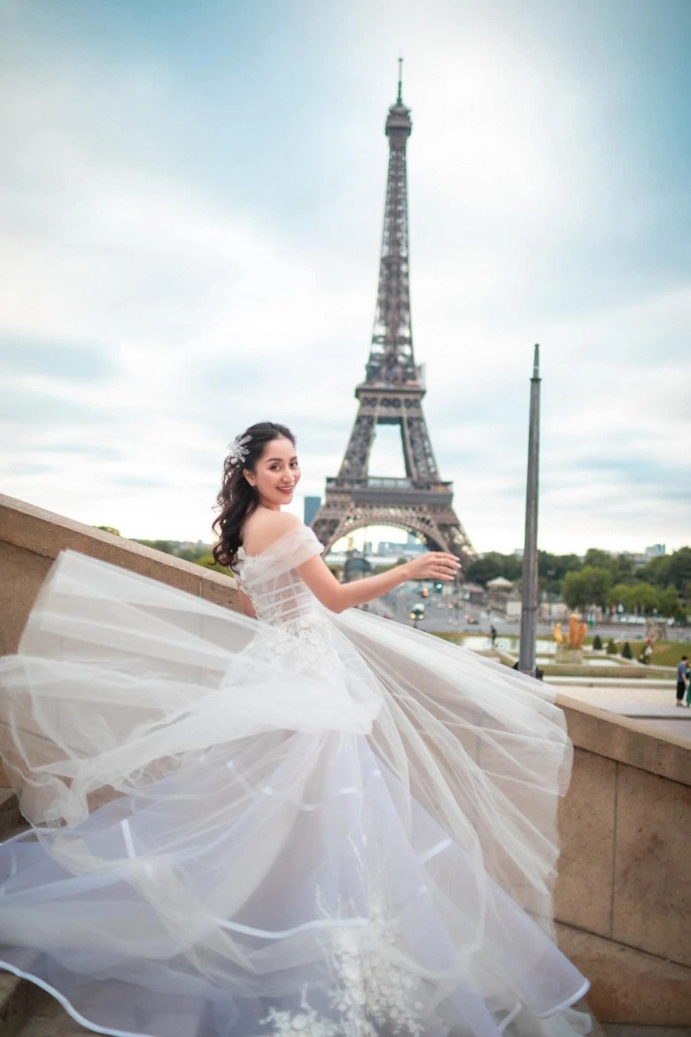 Khánh thi diện váy cưới xuyên thấu đẹp như công chúa giữa paris phan hiển không dám nhận vợ