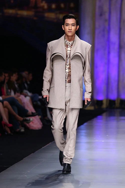 Lý giám tiền lên ngôi quán quân project runway 2014