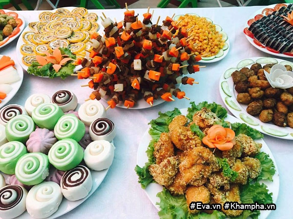 Mâm buffet trung thu 45 món của các bé mẫu giáo vĩnh phúc khiến dân mạng cũng thòm thèm