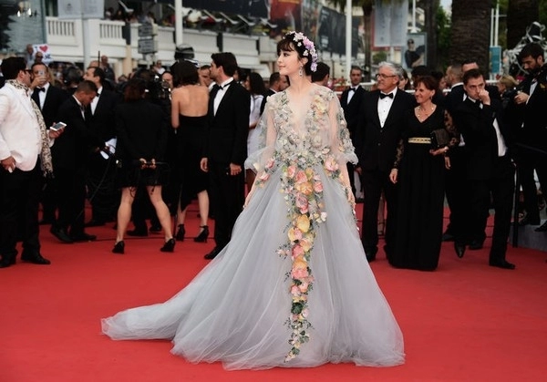 Mĩ nhân thái lan có thể soán ngôi phạm băng băng trên thảm đỏ cannes