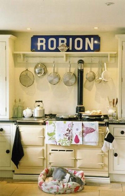 Phòng bếp theo phong cách cổ điển