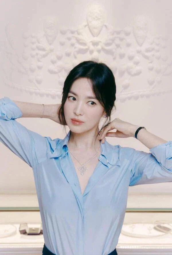 Song hye kyo tái xuất hậu nghi vấn tân trang nhan sắc