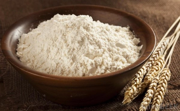 Không phải lo bị kem trộn bào mòn làn da vẫn có thể sáng lên vài tone với bột gạo