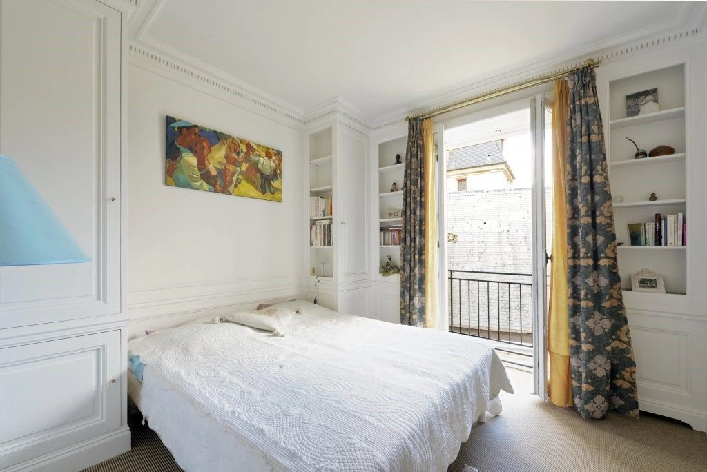 Mãn nhãn căn hộ hai tầng có góc nhìn đẹp nhất paris