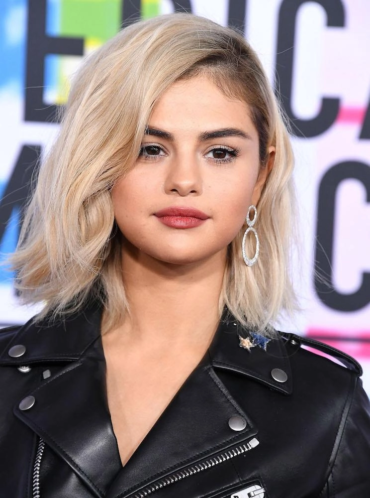 Nhờ cậy phù thủy make up gốc việt selena gomez đã trở nên quyến rũ thế này đây