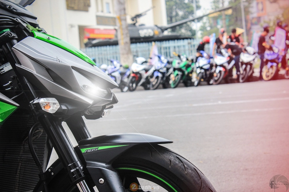 Kawasaki z1000 không zin nhưng nghiêm chỉnh của doanh nhân sài thành