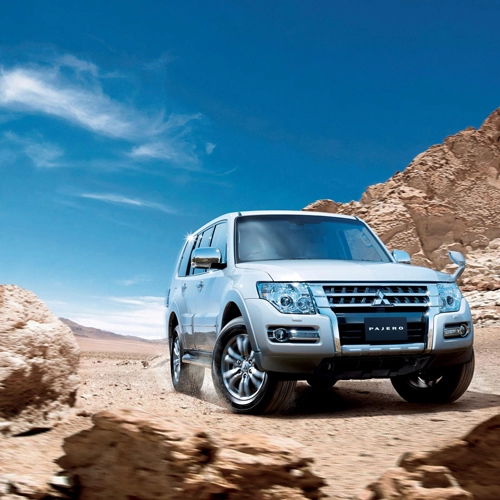  pajero v6 38 mivec mới giá 2079 tỷ 