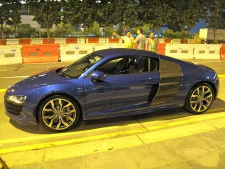  audi r8 v10 đầu tiên xuất hiện tại singapore 