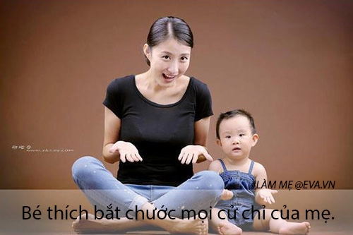 10 hành động nhỏ nhưng là dấu hiệu chứng tỏ bé sơ sinh cực yêu mẹ