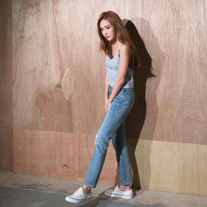 2018 rồi chị em đừng để mình lạc hậu vì cứ mãi mặc quần jeans ôm bó chịt