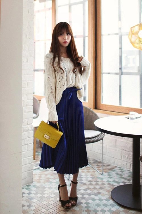 4 chiêu che chân thô của nàng công sở