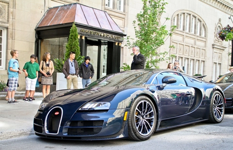  5 siêu xe bugatti veyron trong một bức ảnh 