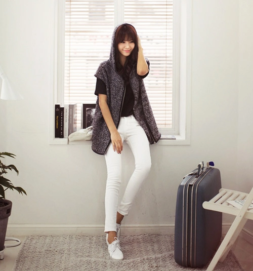 9 cách mix đẹp với quần trắng