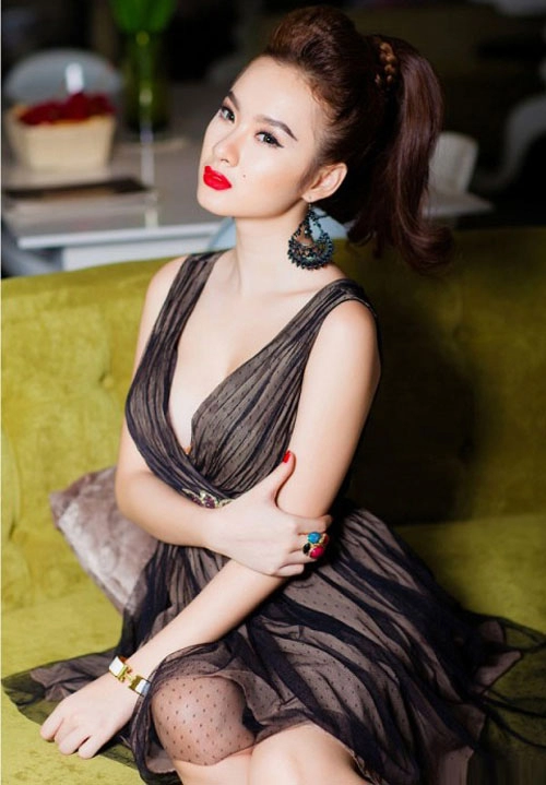 Angela phương trinh được gì khi gợi cảm