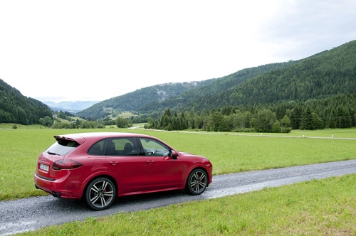  ảnh chi tiết porsche cayenne gts 