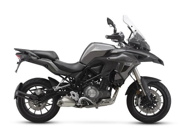 Benelli công bố bộ đôi trk 502 và leoncino 2017 đang đi vào sản xuất thương mại