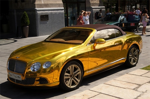  bentley continental gtc mạ vàng ở budapest 