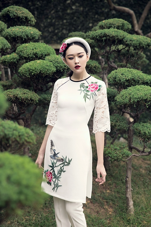 Bị chê tơi tả nhưng áo dài váy đụp vẫn được hỏi mua tấp nập