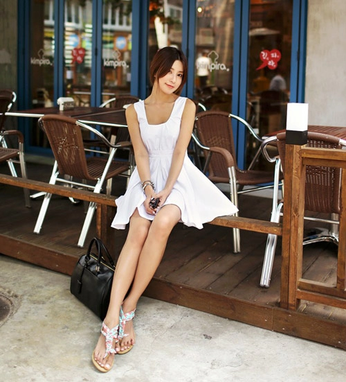 Bí quyết chọn váy cho ngày nắng nóng