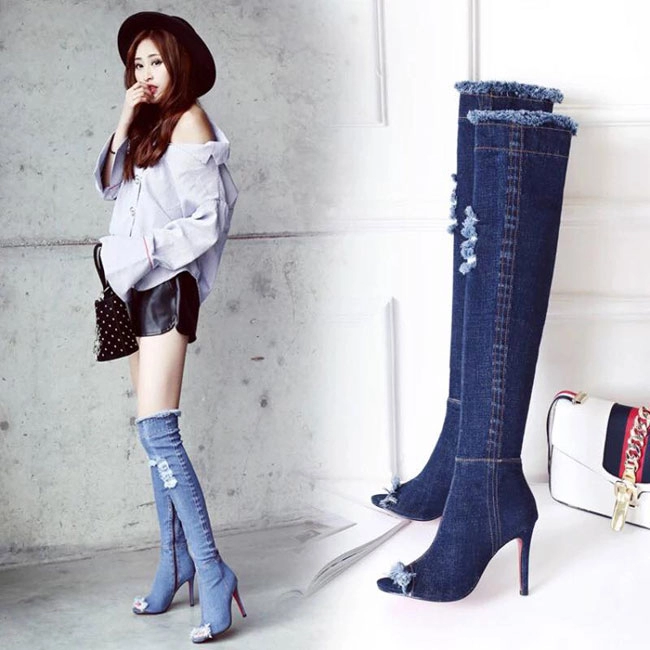 Boot denim bị chê tả tơi của kim kardashian lại hot bất ngờ tại các shop thời trang việt