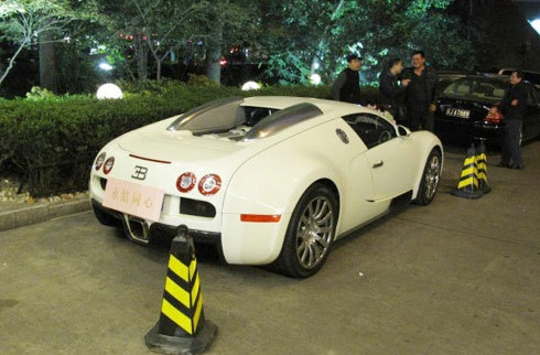  bugatti veyron làm xe rước dâu 