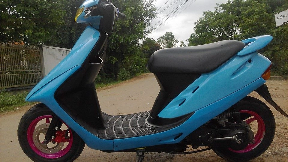 Cả nguồn sống bỗng chốc thu bé lại bằng chiếc honda dio zx độ xinh xinh