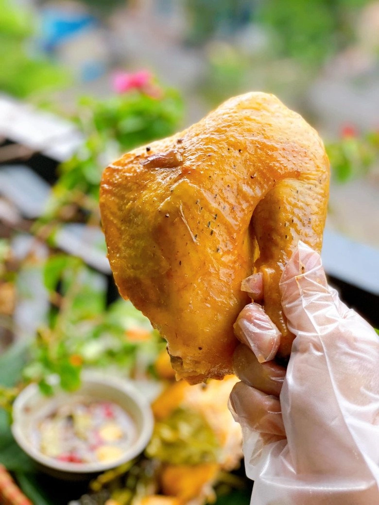 Cách làm gà hấp mắm thơm nức thịt ngậm nước ngọt lừ không bị khô của mẹ đảm đà nẵng